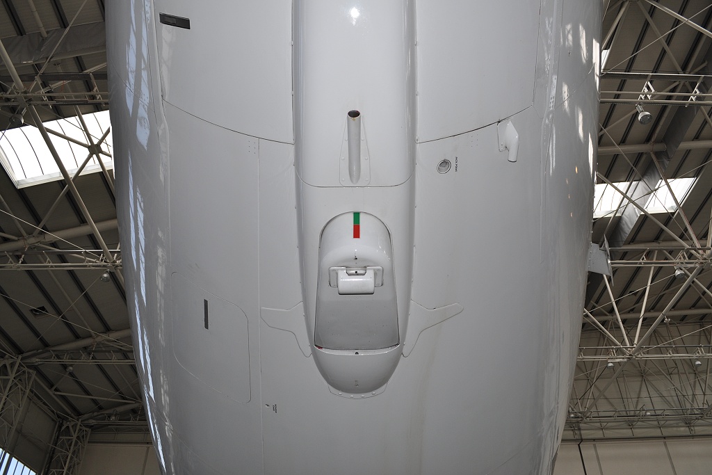 Boeing 737-800, OK-TVN Travel Service, Detektor 