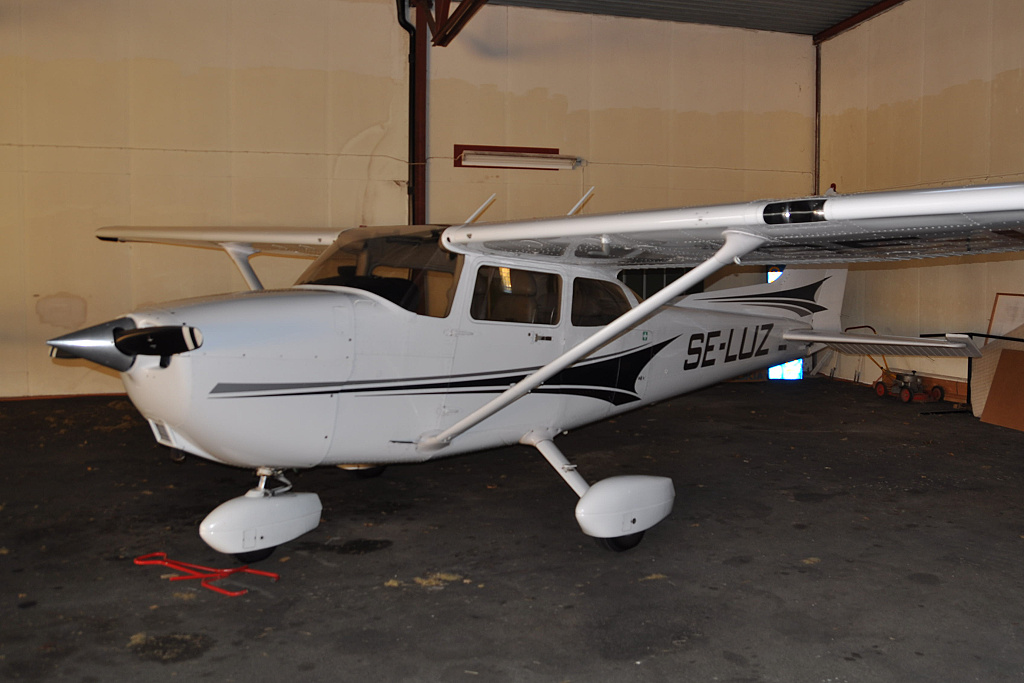 Cessna 172S Skyhawk SP SE-LUZ, Private, Malm (MMX/ESMS), 14.01.2012