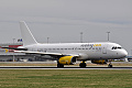 Airbus A320-200 EC-LQM, Vueling Airlines, Praha (PRG/LKPR), 10.04.2012