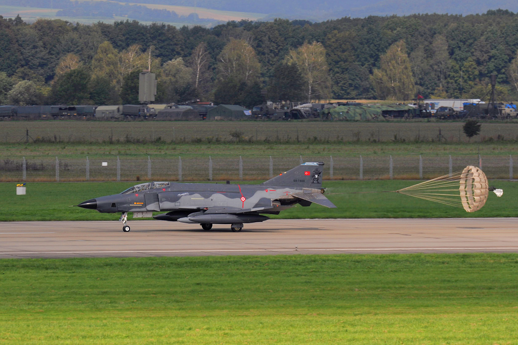RF-4E/TM Phantom II 69-7468, Turkish Air Force, Ostrava ( OSR / LKMT), 19.09.2014